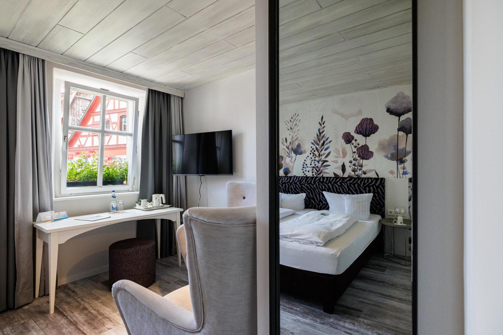 Flair Hotel Zum Storchen Bad Windsheim Eksteriør bilde