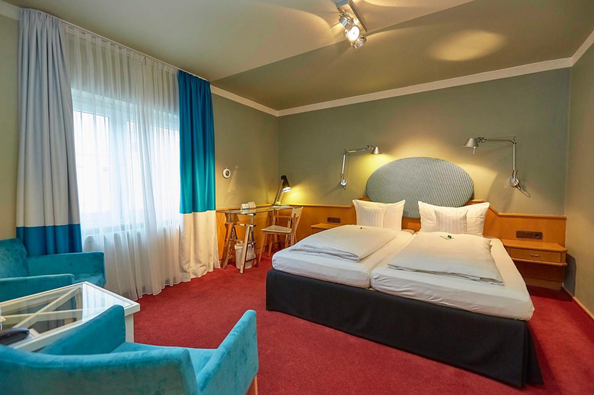 Flair Hotel Zum Storchen Bad Windsheim Eksteriør bilde